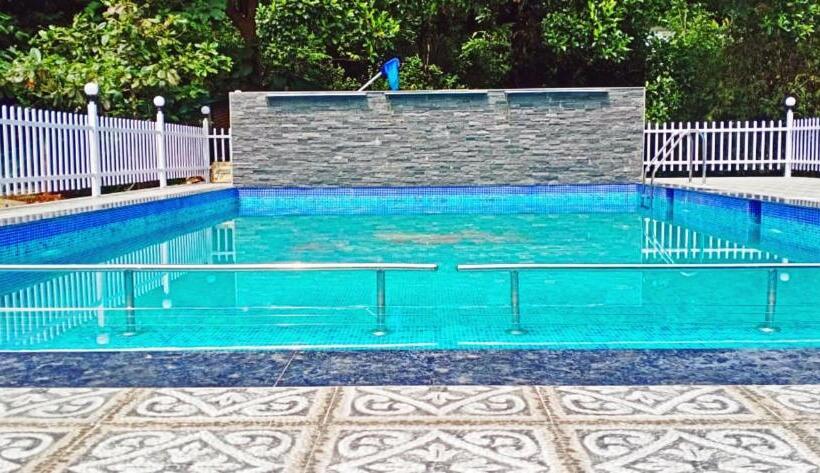 אתר נופש Staymaker River Wood Residency