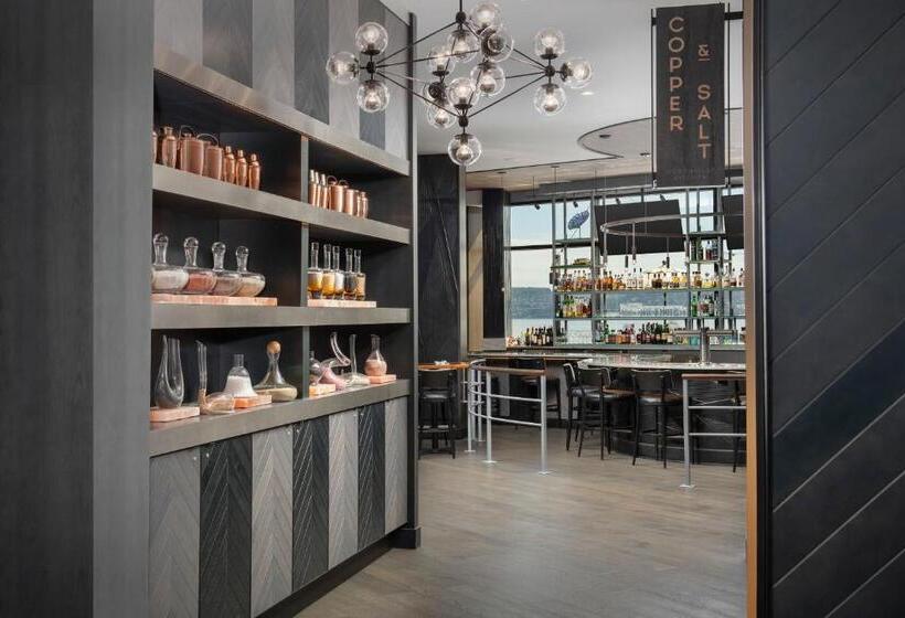 Silver Cloud Hotel Tacoma At Point Ruston Waterfront