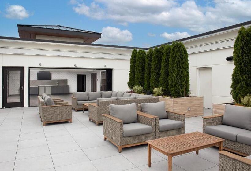 Silver Cloud Hotel Tacoma At Point Ruston Waterfront