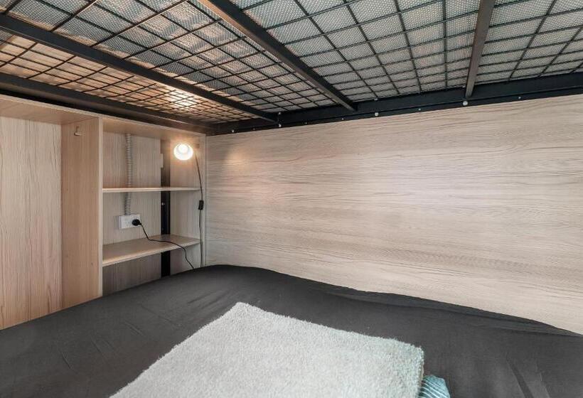 Tequila Sunrise Hostel Surfers Paradise