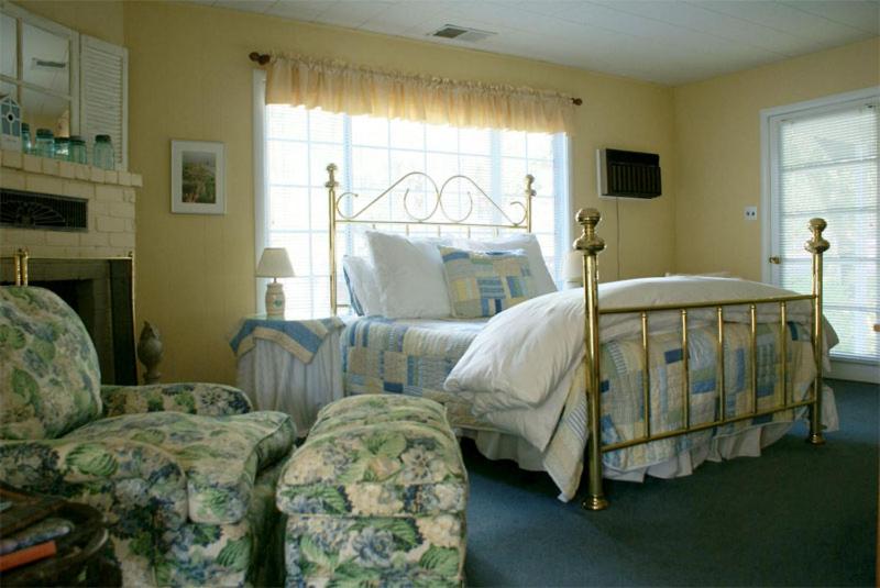 Trailside Inn Bed And Breakfast