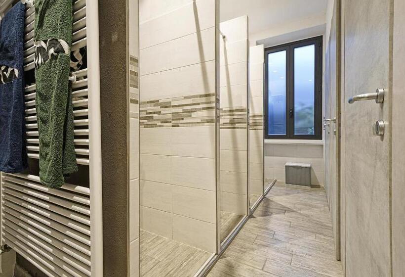 호스텔 La Locanda Campione Del Garda