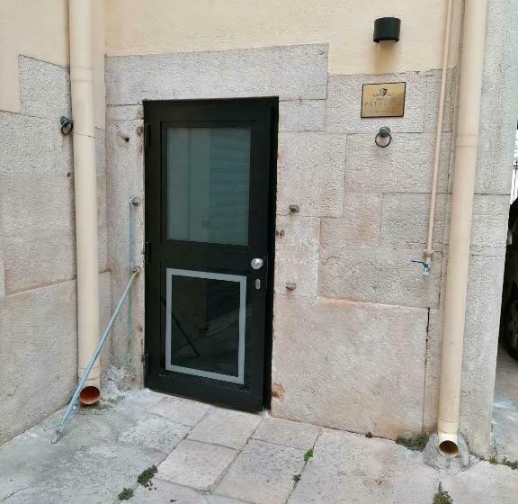 צימר La Dimora Del Principe Piano Terra