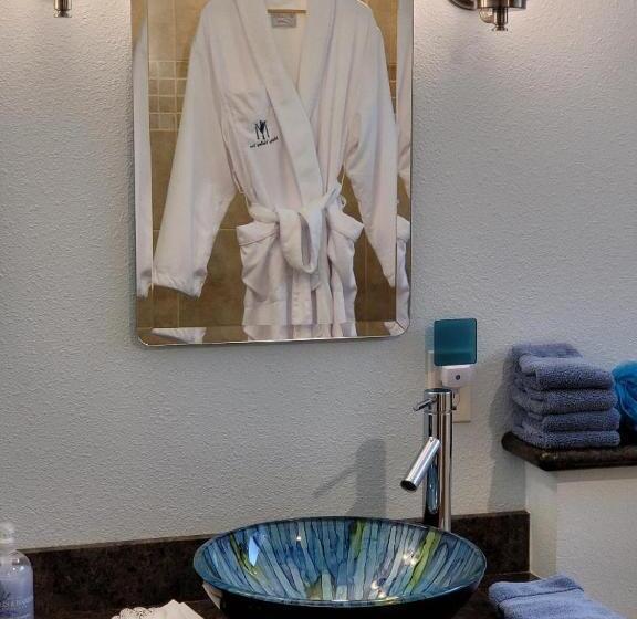 مبيت وإفطار Misty Valley Inn