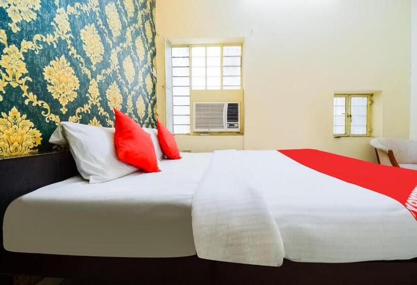 Collection O Hotel Rajwada Palace