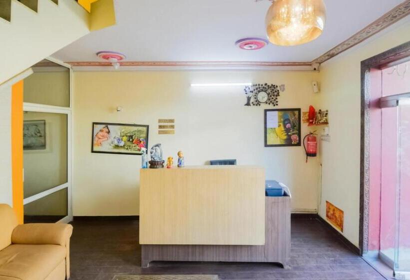 Collection O Hotel Rajwada Palace