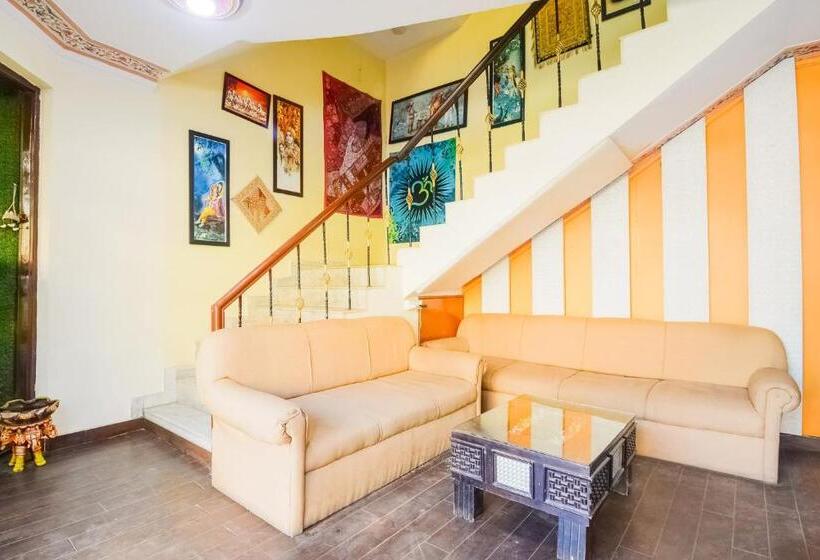 Collection O Hotel Rajwada Palace