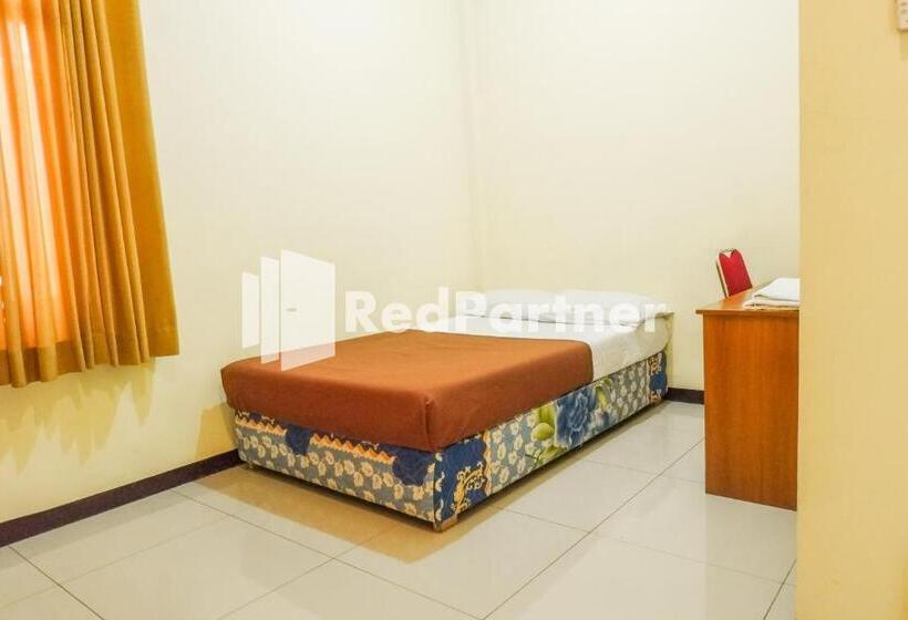 Grand Kembar Hotel Mitra Reddoorz