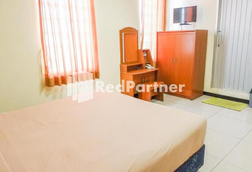 Grand Kembar Hotel Mitra Reddoorz