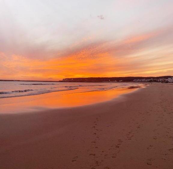 فندق 6 Grifos Habitaciones Turísticas