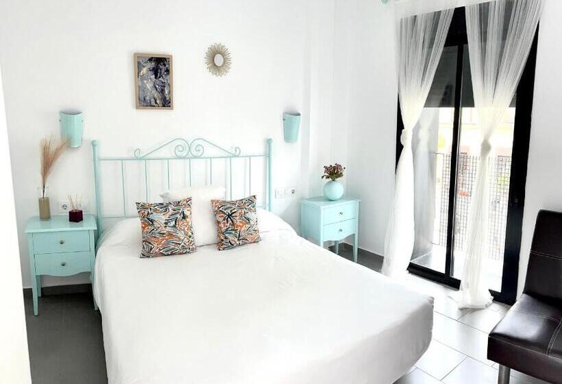 فندق 6 Grifos Habitaciones Turísticas