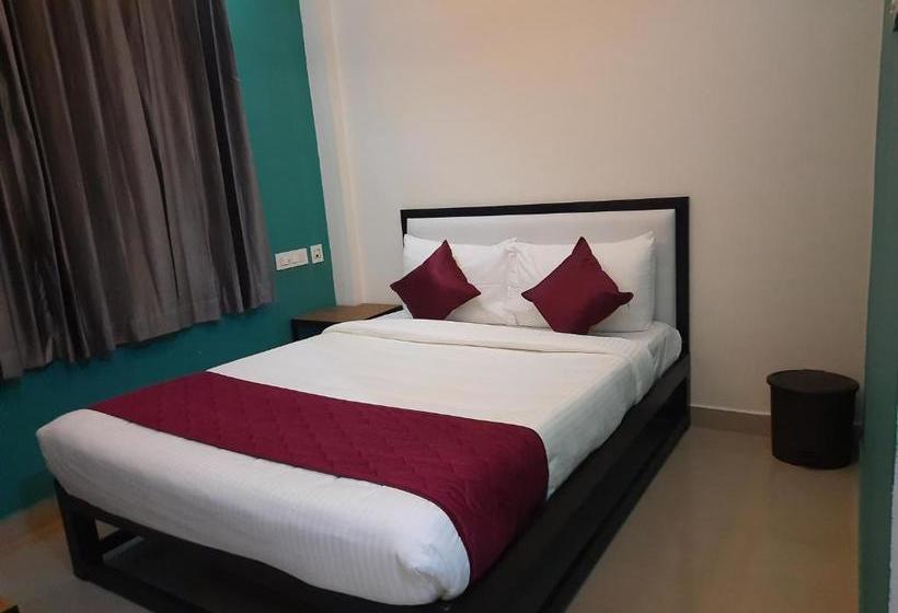 ホテル Abedrooms  Budget Stay Thanjavur