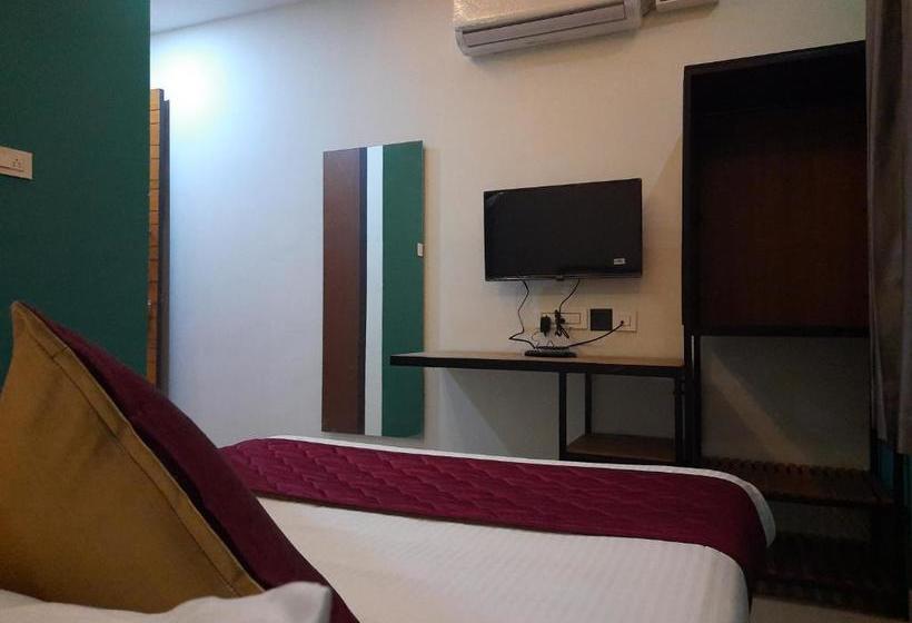 ホテル Abedrooms  Budget Stay Thanjavur