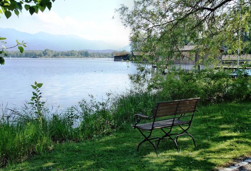 호텔 Aiterbach Am Chiemsee