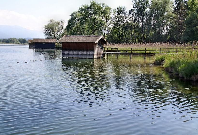 호텔 Aiterbach Am Chiemsee