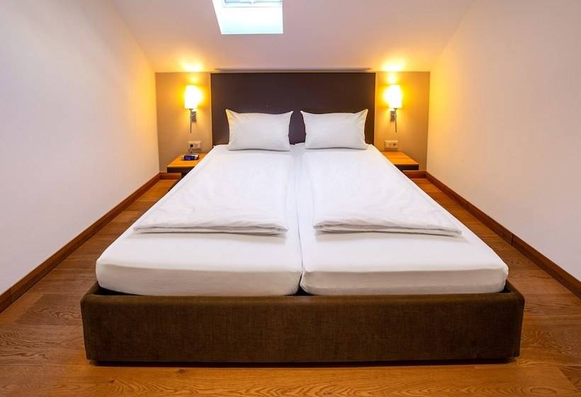 호텔 Aiterbach Am Chiemsee