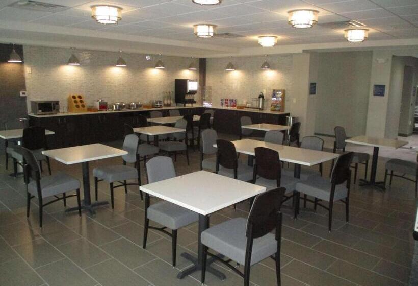 Отель Best Western Plus Mcpherson