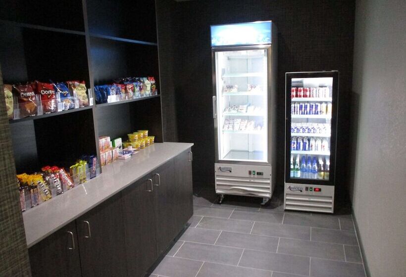 Отель Best Western Plus Mcpherson