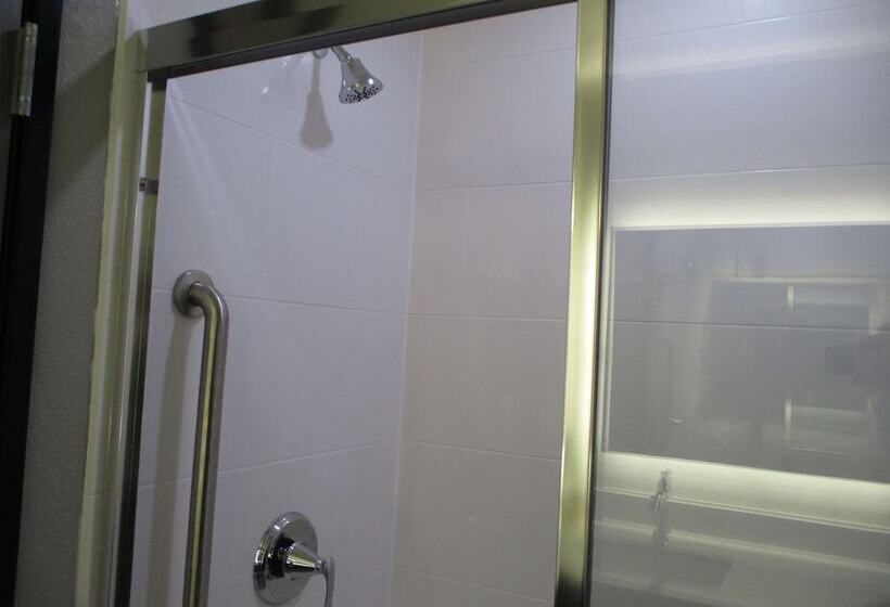 Отель Best Western Plus Mcpherson