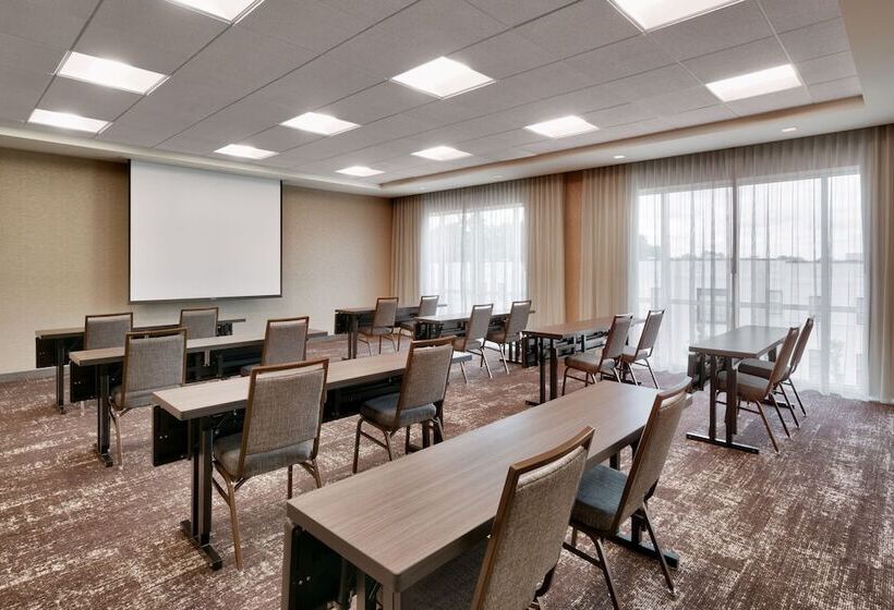 فندق Courtyard By Marriott Atlanta Duluth Downtown