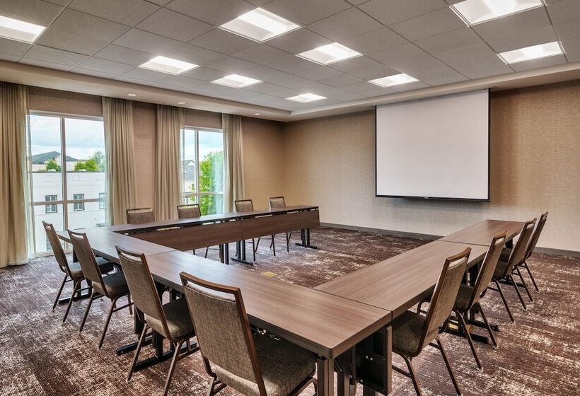 فندق Courtyard By Marriott Atlanta Duluth Downtown