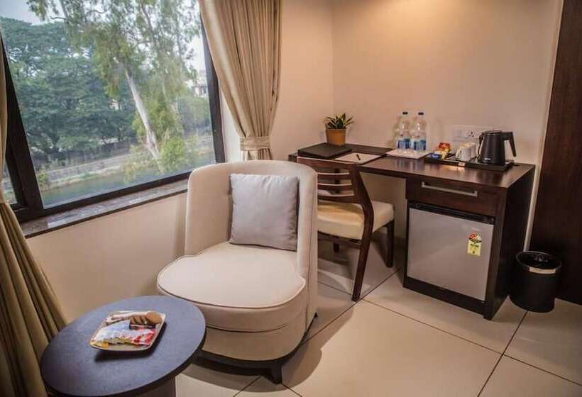 בית מלון כפרי Cypress