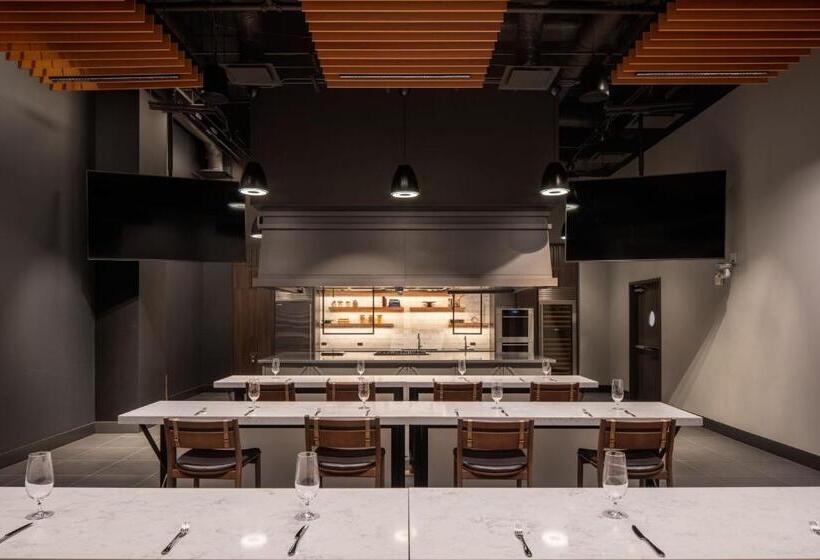 Отель Epicurean Atlanta, Autograph Collection