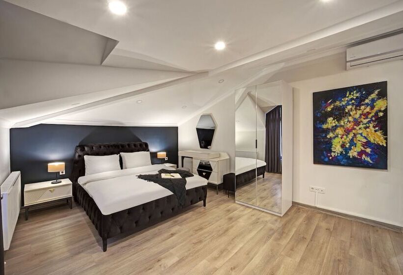 Etiz Hotels & Residences