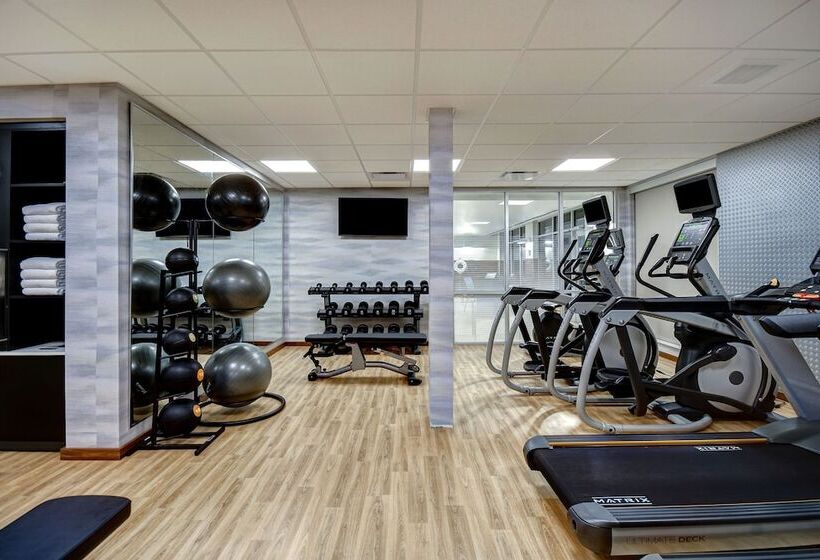 هتل Fairfield By Marriott Inn & Suites Grand Rapids Wyoming