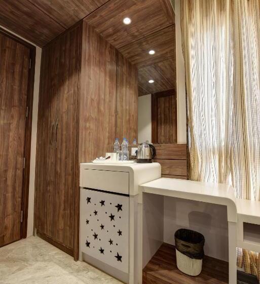 ホテル Golden Tree