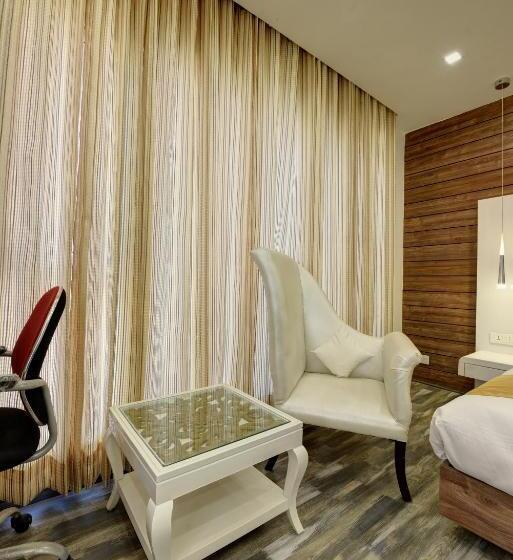 ホテル Golden Tree