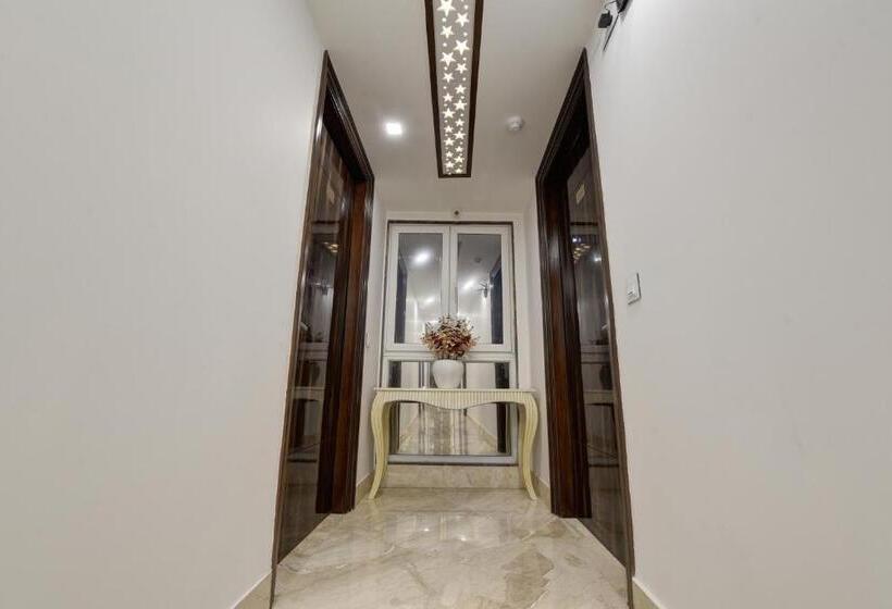 ホテル Golden Tree