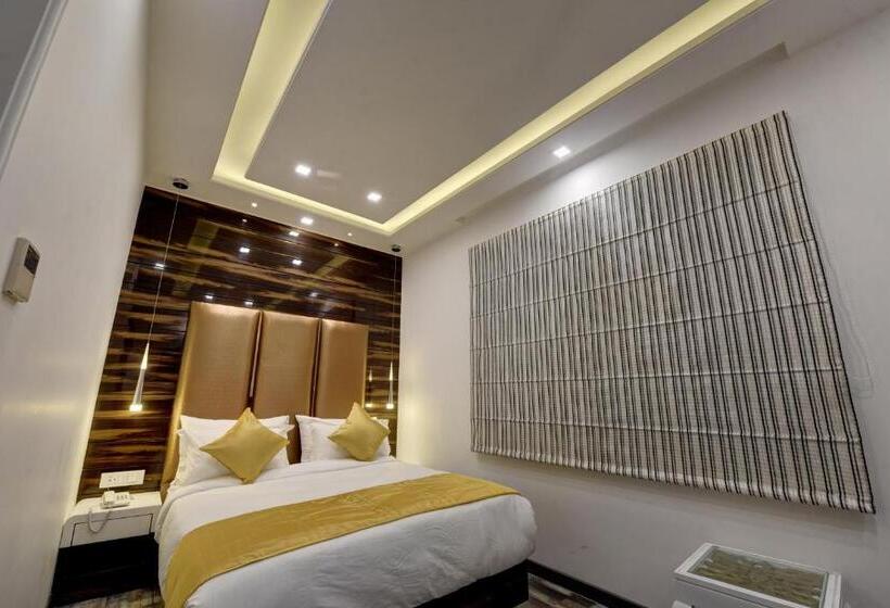 ホテル Golden Tree