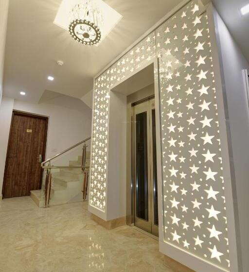 ホテル Golden Tree