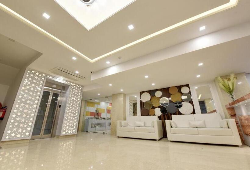 ホテル Golden Tree