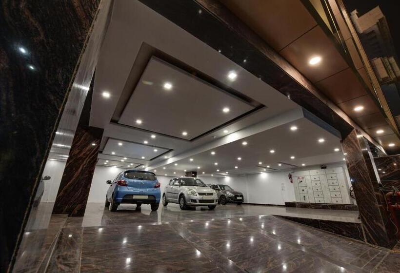 ホテル Golden Tree