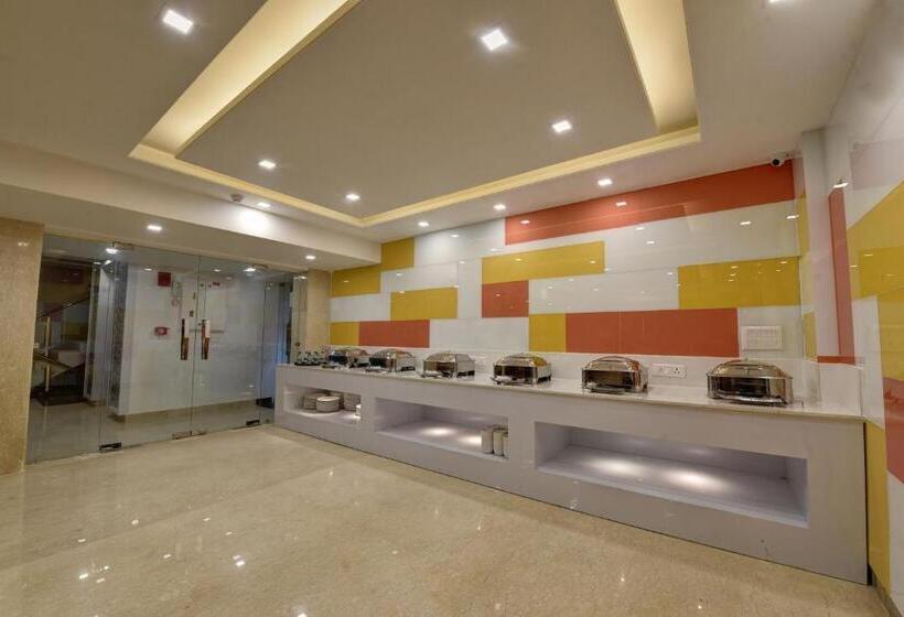 ホテル Golden Tree