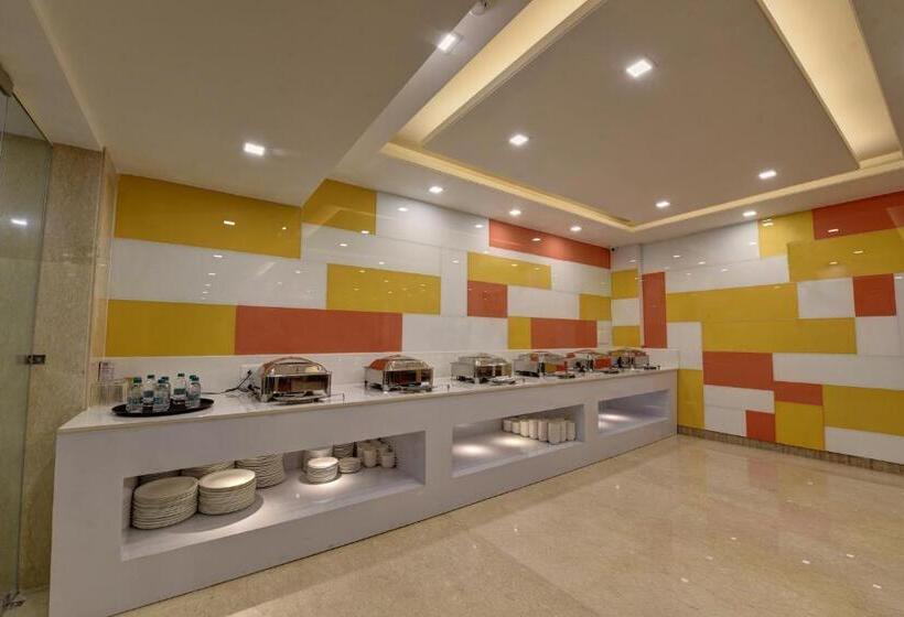 ホテル Golden Tree