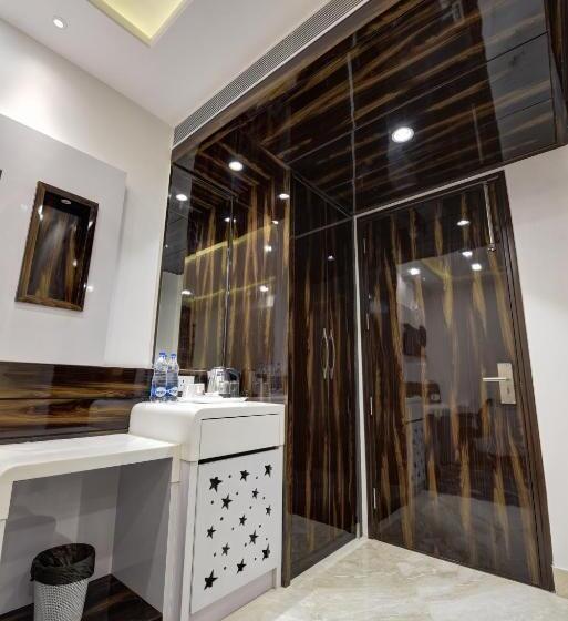 ホテル Golden Tree