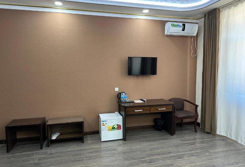 בית מלון כפרי Grand Art Premium