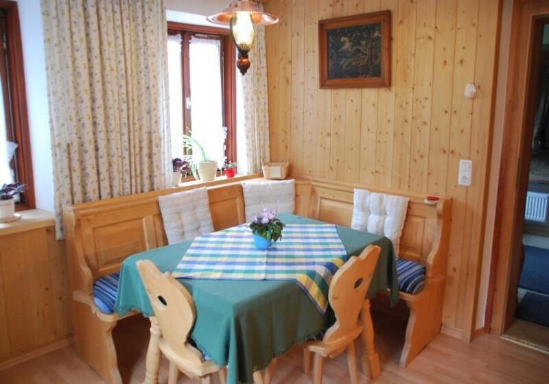 Отель Gästehaus Stoanerhof