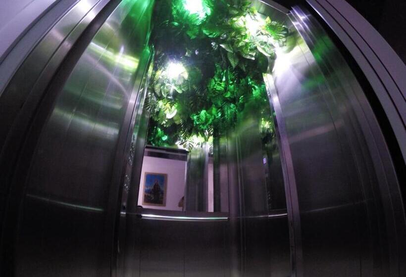 Отель Kamaleb Farallones