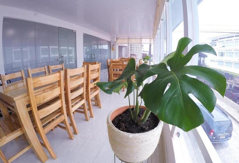 هتل Kamaleb Farallones