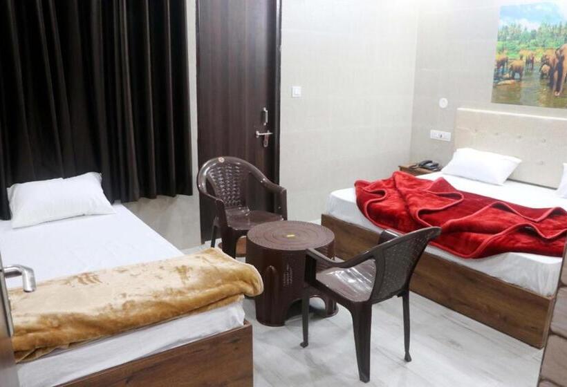 Hotel Krishna Dreams