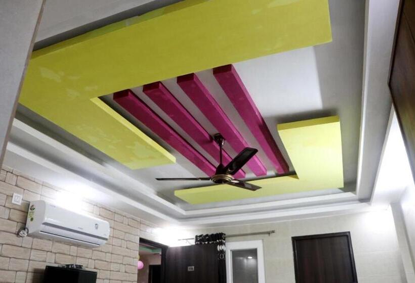 Hotel Krishna Dreams