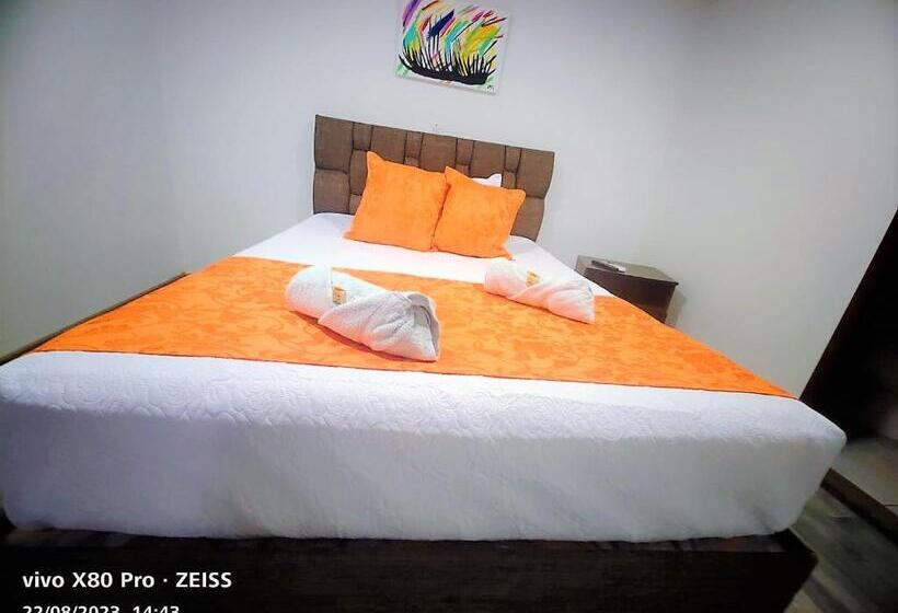 酒店 Kristal Ferial