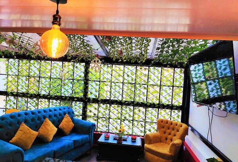 酒店 Kristal Ferial