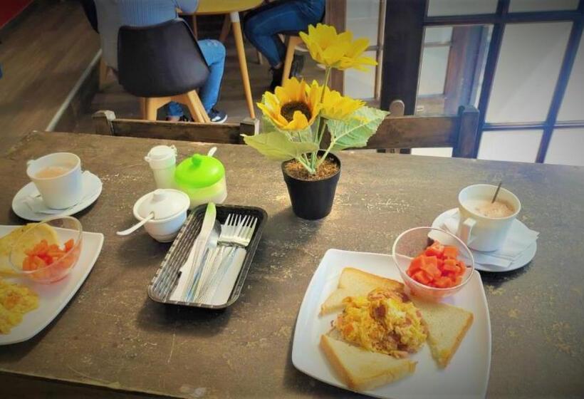 酒店 Kristal Ferial