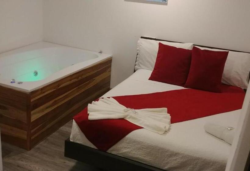 酒店 Kristal Ferial