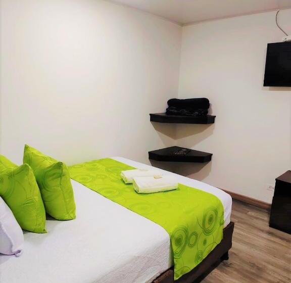 酒店 Kristal Ferial